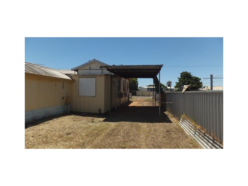 22 Brown Street, Carnarvon WA 6701