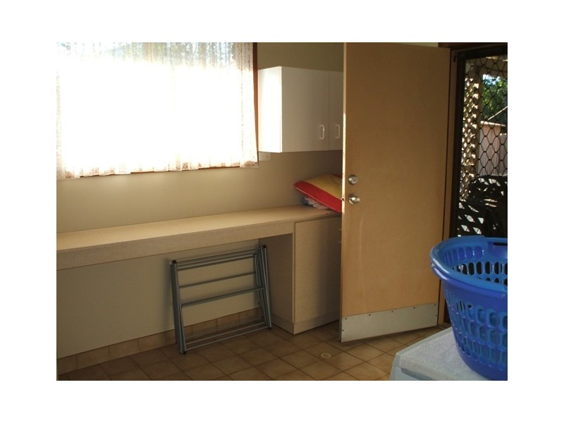 1 SNOOK COURT, Carnarvon WA 6701