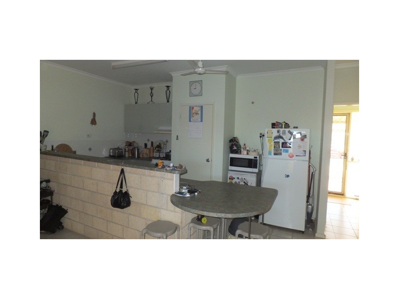 2 SNOOK COURT, Carnarvon WA 6701