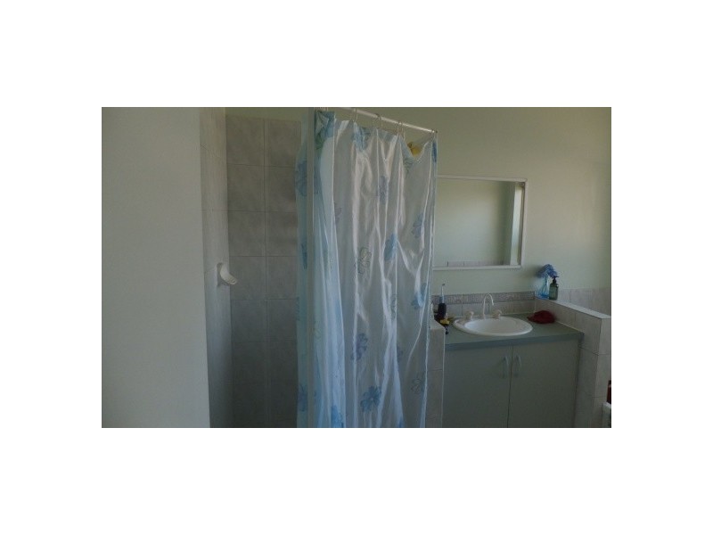 2 SNOOK COURT, Carnarvon WA 6701