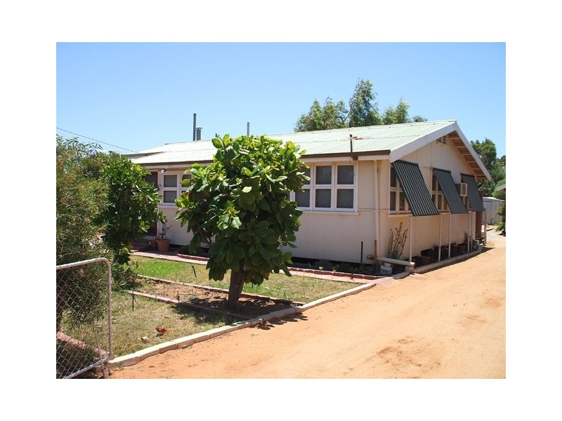 56 CLEAVER STREET, Carnarvon WA 6701
