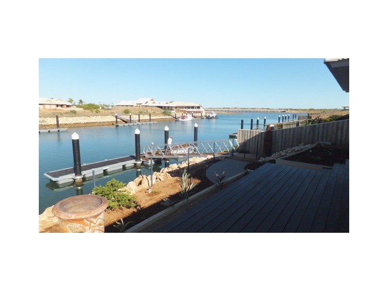 11 JAAGA COVE, Carnarvon WA 6701