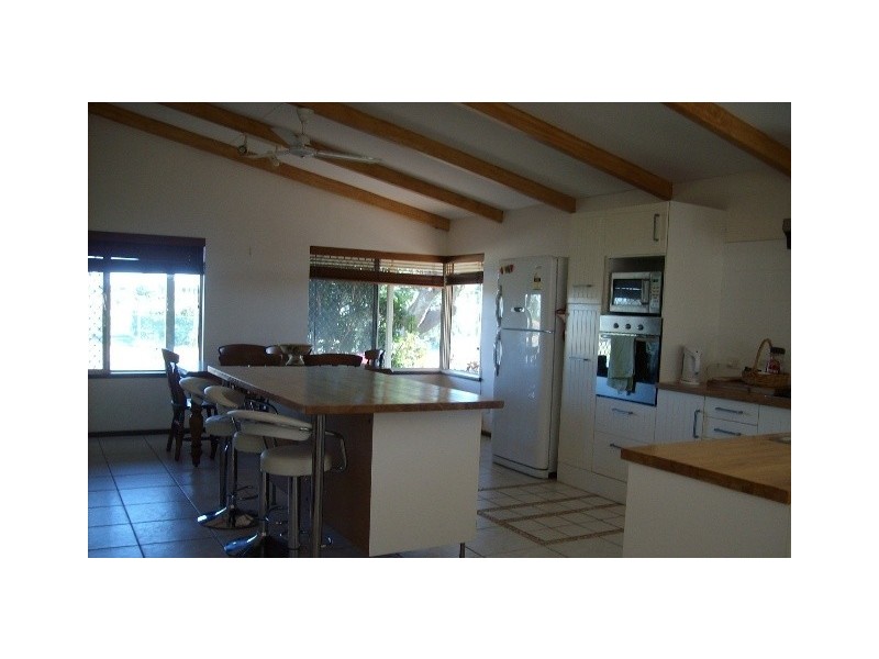 17 HILL STREET, Carnarvon WA 6701