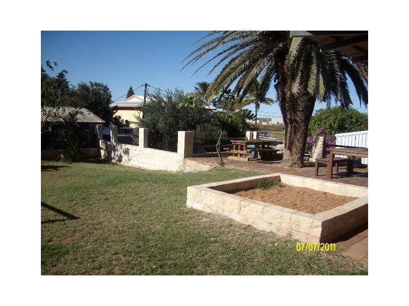 17 HILL STREET, Carnarvon WA 6701