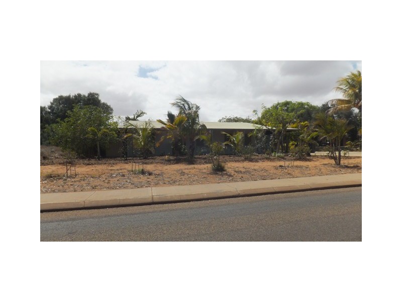 34 marmion street, Carnarvon WA 6701