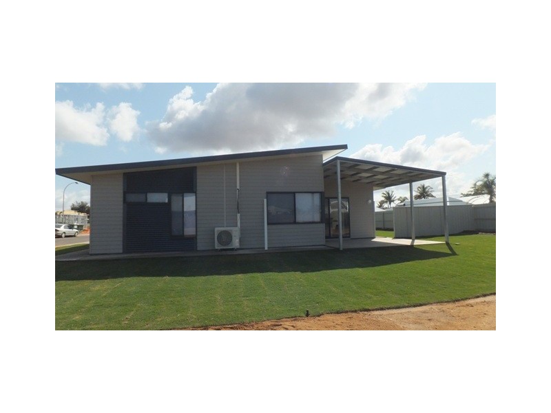 22 Mindirra Crescent, Brockman, Carnarvon WA 6701