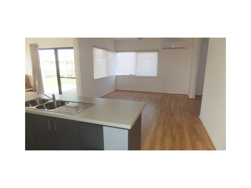 22 Mindirra Crescent, Brockman, Carnarvon WA 6701