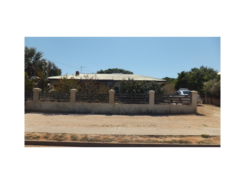 9 HAMMOND STREET, Carnarvon WA 6701