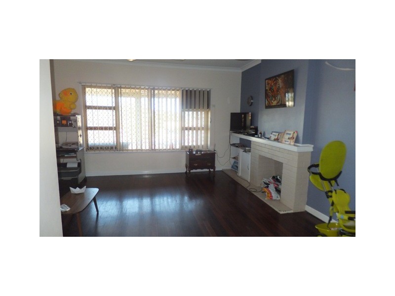 9 HAMMOND STREET, Carnarvon WA 6701