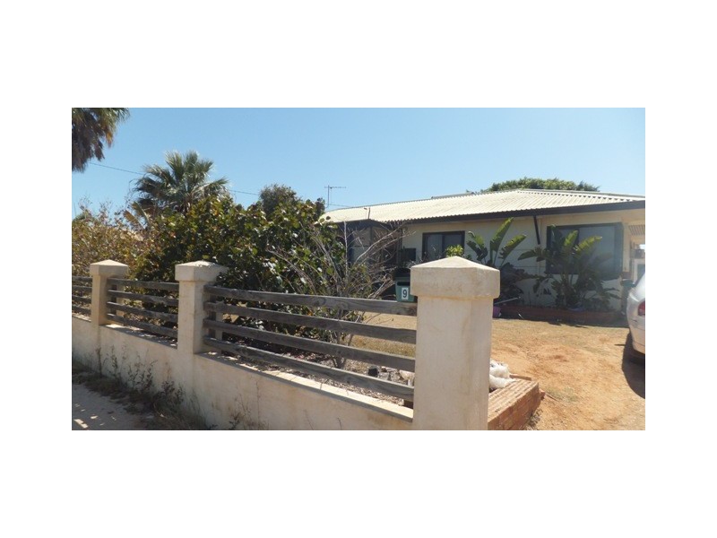 9 HAMMOND STREET, Carnarvon WA 6701