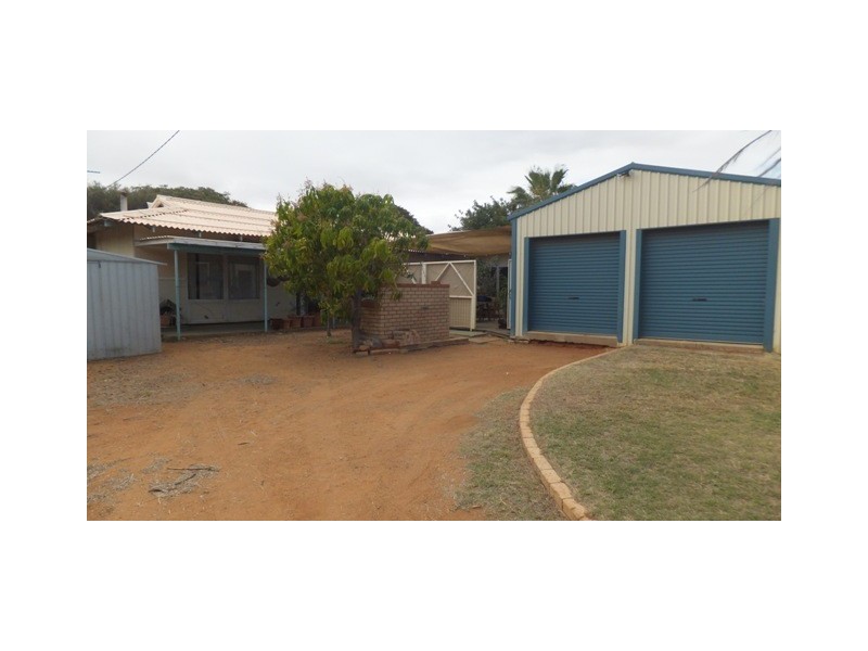 6 WHEELOCK WAY, Carnarvon WA 6701