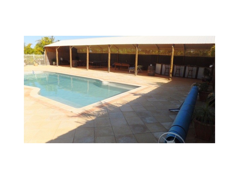 48 GLARIS STREET, Carnarvon WA 6701