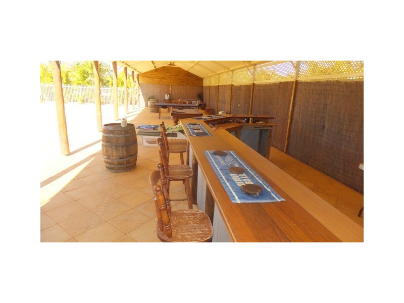 48 GLARIS STREET, Carnarvon WA 6701