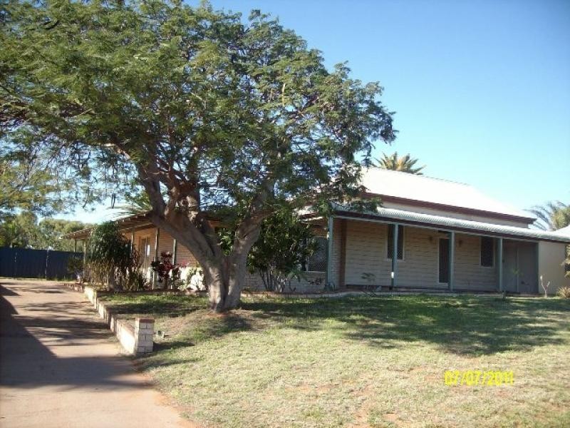 17 HILL STREET, Carnarvon WA 6701