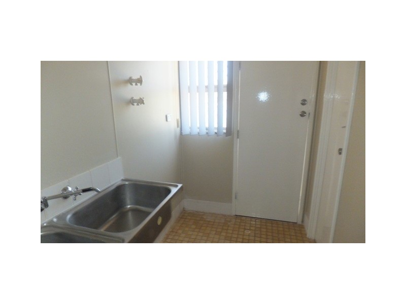 73B RUSHTON STREET, Carnarvon WA 6701