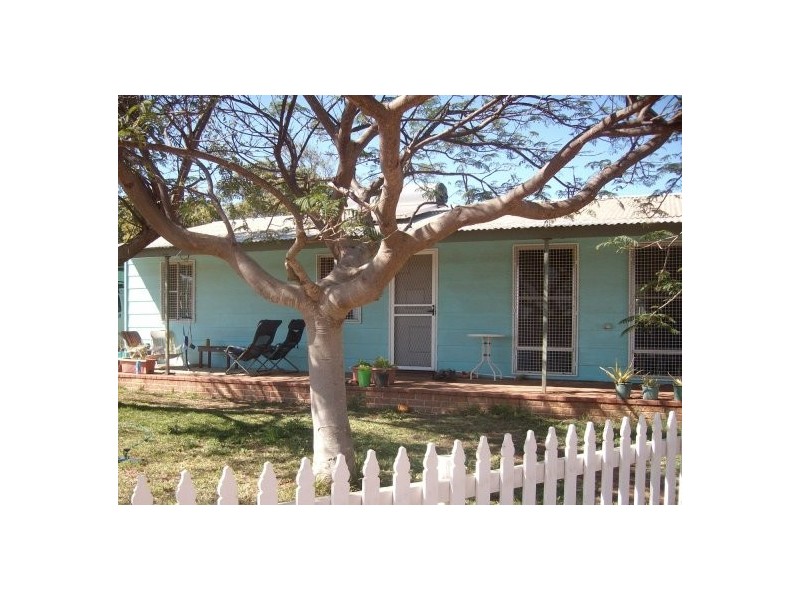 50 SHALLCROSS STREET, Carnarvon WA 6701