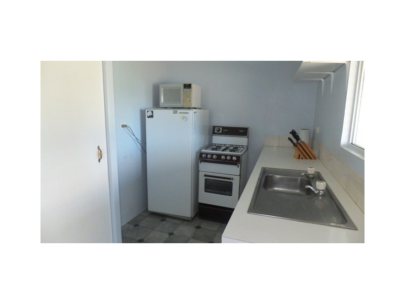 50 SHALLCROSS STREET, Carnarvon WA 6701