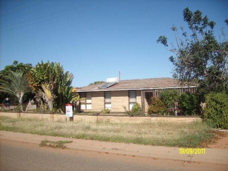 100 WILLIAM STREET, EAST, Carnarvon WA 6701