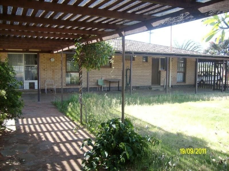 100 WILLIAM STREET, EAST, Carnarvon WA 6701