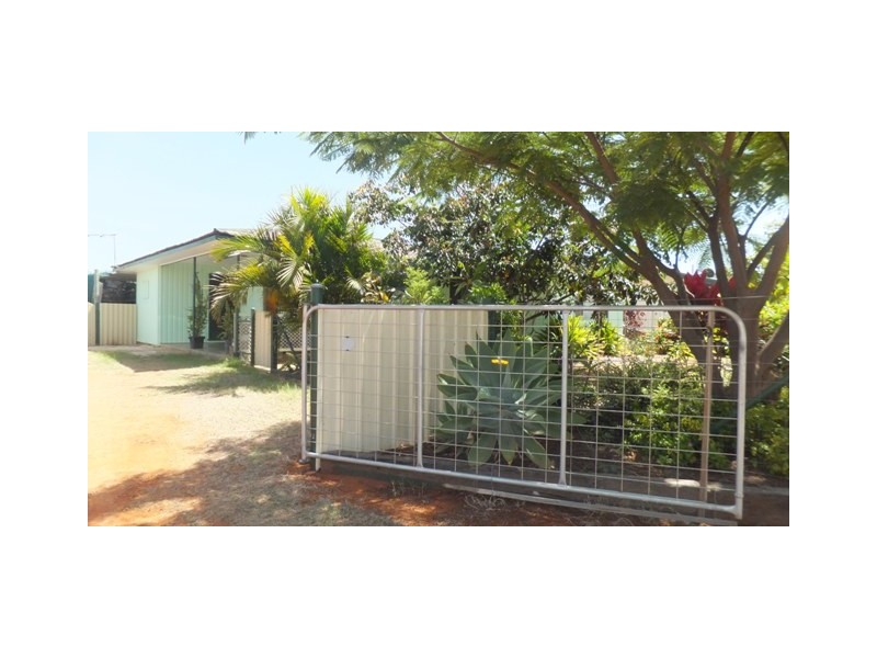 10 Lukis Place, Carnarvon WA 6701