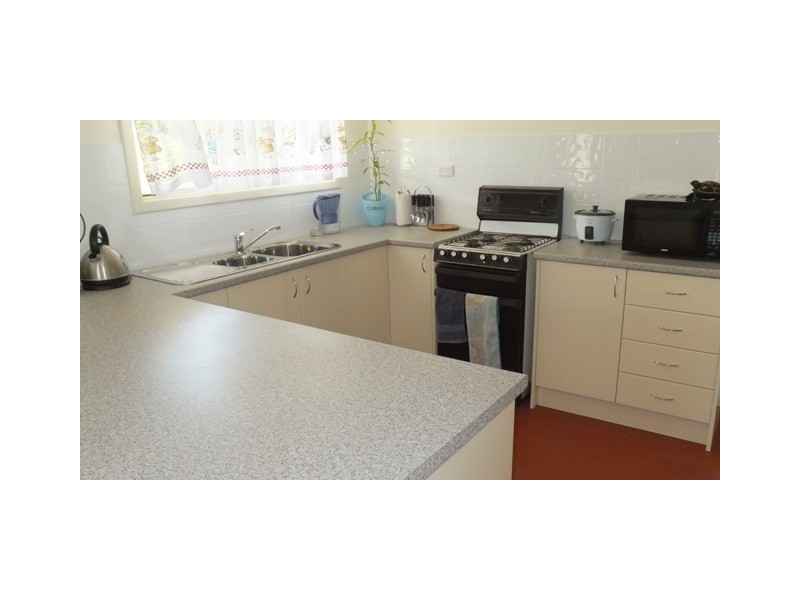 10 Lukis Place, Carnarvon WA 6701