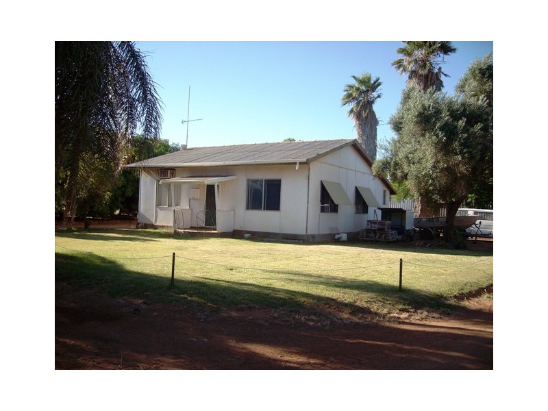 124 South River Road, Carnarvon WA 6701