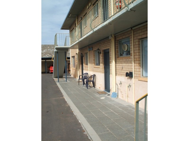 UNIT 1 # 6 JAMES STREET, Carnarvon WA 6701