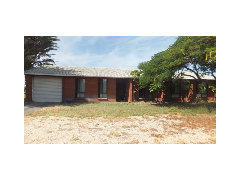 1 SALMOND COURT, Carnarvon WA 6701