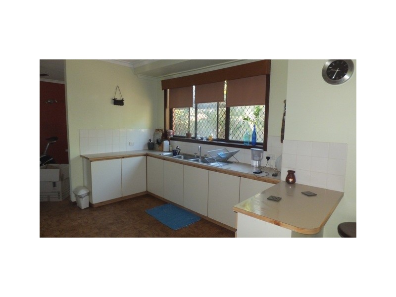 1 SALMOND COURT, Carnarvon WA 6701