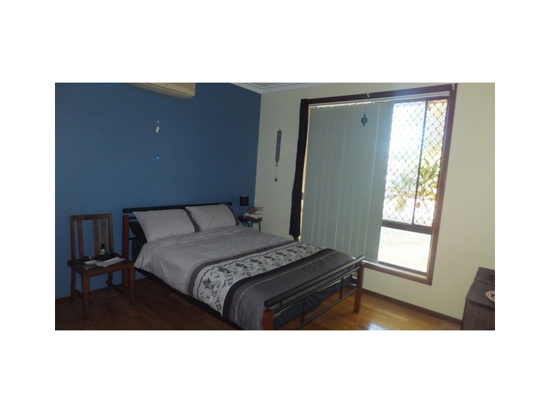 1 SALMOND COURT, Carnarvon WA 6701