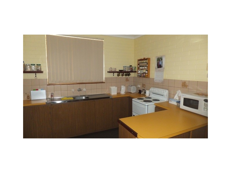 10B BUZOLIC COURT, Carnarvon WA 6701