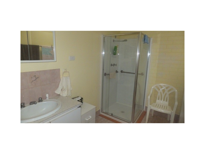 10B BUZOLIC COURT, Carnarvon WA 6701