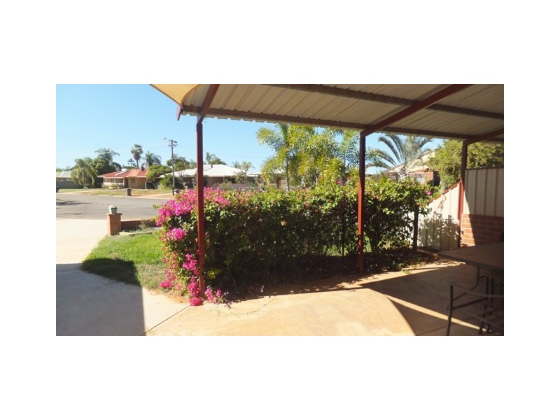 10B BUZOLIC COURT, Carnarvon WA 6701