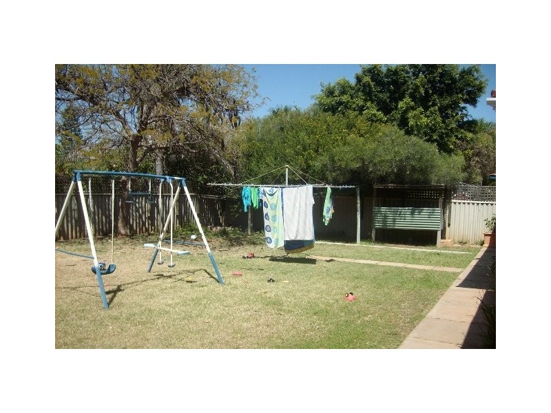 3 MEIKLEJOHN CRESCENT, Carnarvon WA 6701