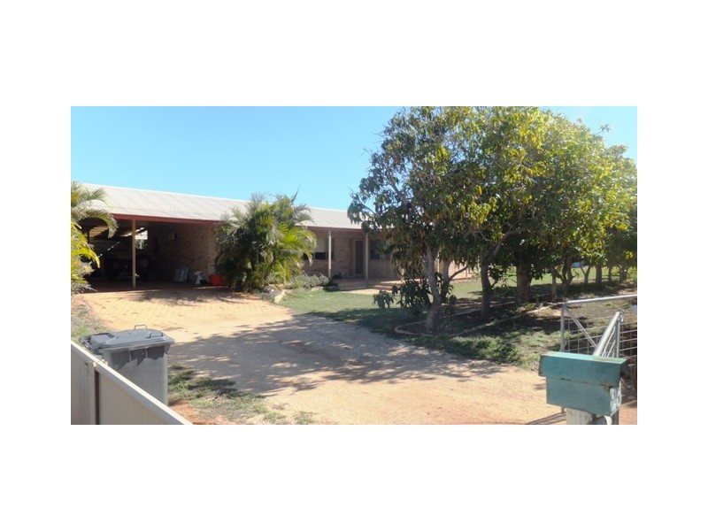 25 Finnerty Street, Carnarvon WA 6701