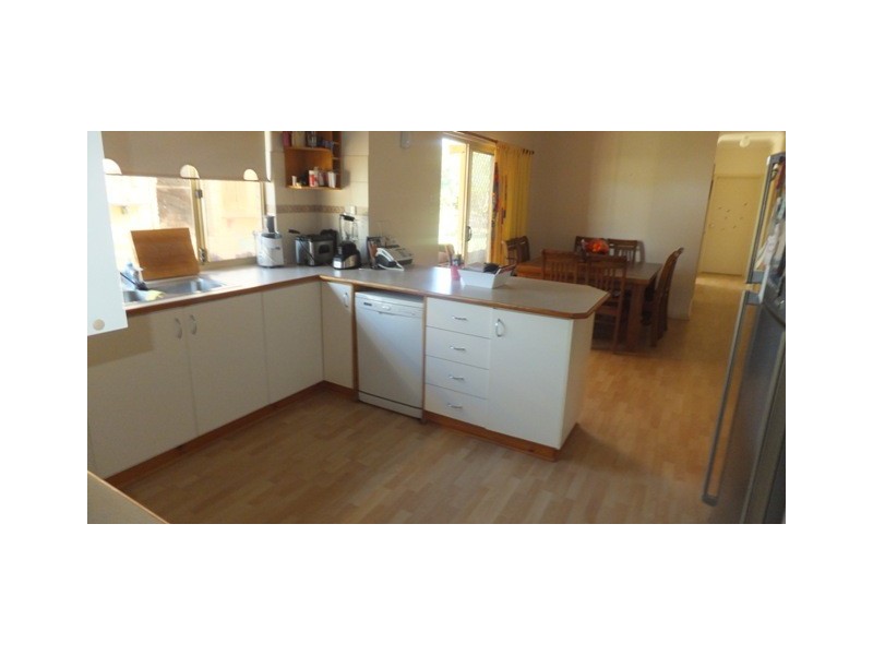 25 Finnerty Street, Carnarvon WA 6701