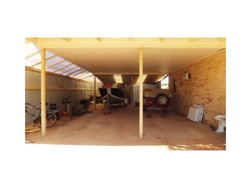 25 Finnerty Street, Carnarvon WA 6701