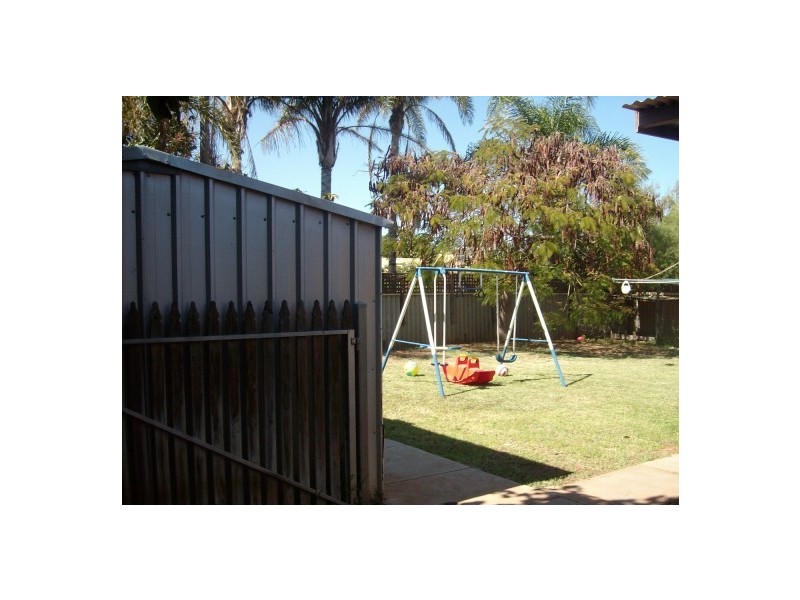 3 Meiklejohn Crescent, Carnarvon WA 6701