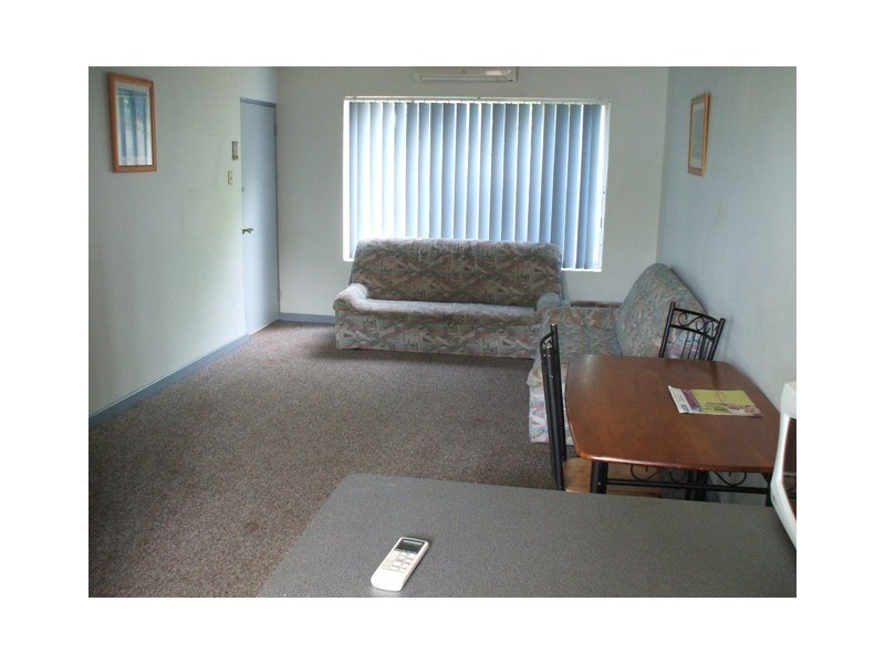 Unit 3  6 James Street, Carnarvon WA 6701