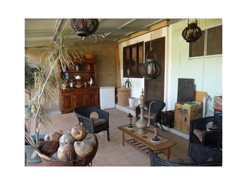 6B PRATT COURT, Carnarvon WA 6701