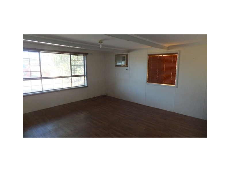 5 Fleming Street, Carnarvon WA 6701