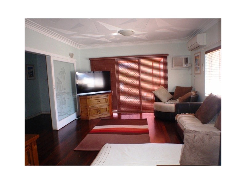 27 HUBBLE STREET, Carnarvon WA 6701