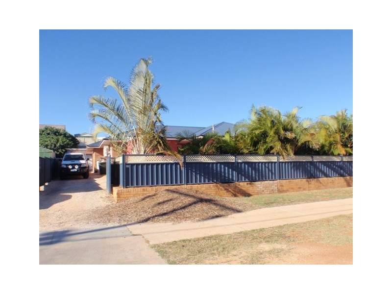 27 HUBBLE STREET, Carnarvon WA 6701