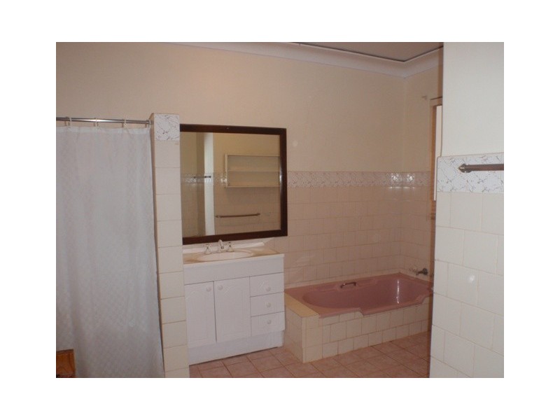 27 HUBBLE STREET, Carnarvon WA 6701