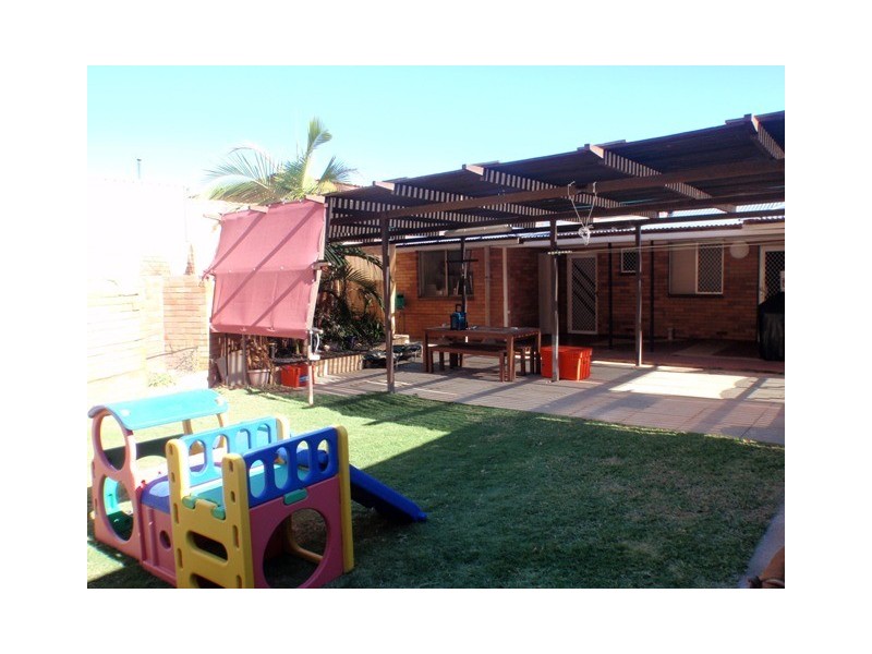 27 HUBBLE STREET, Carnarvon WA 6701