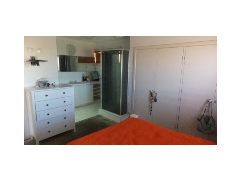 4 HOULAHAN CRESCENT, Carnarvon WA 6701