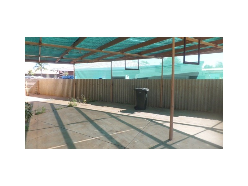 24 Castrini Crescent, Brockman, Carnarvon WA 6701