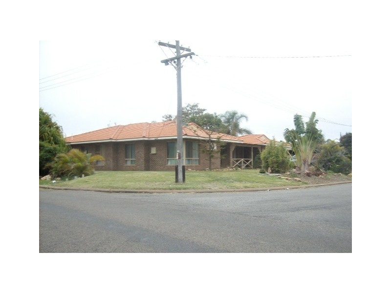 1 Snook Court, Carnarvon WA 6701