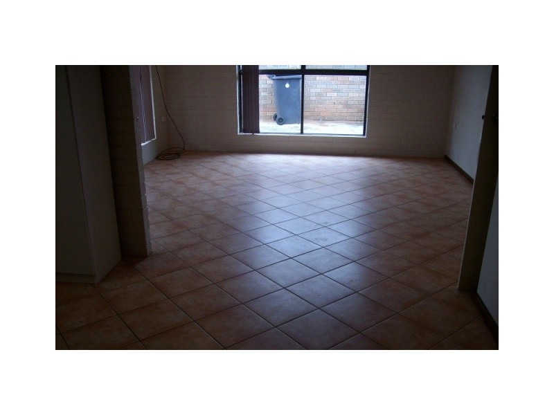 10A Buzolic Court, Carnarvon WA 6701