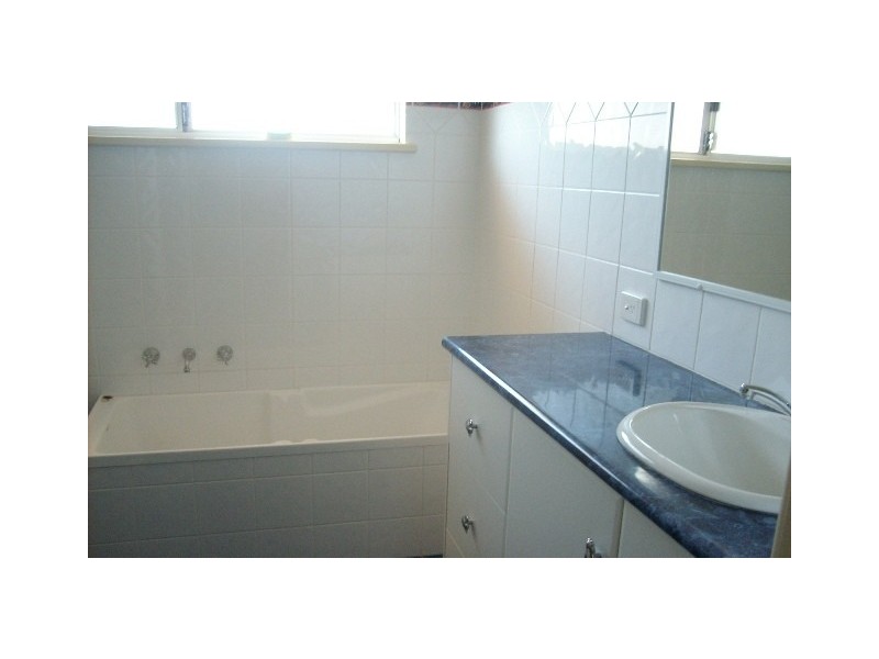 21 Craggs Court, Carnarvon WA 6701